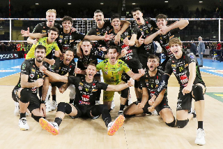 Lube, sgambetto a Verona in tre set e testa della classifica